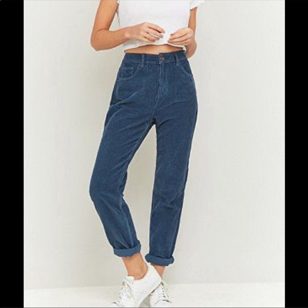 BDG Urban Outfitter High Rise Mom Jeans 30